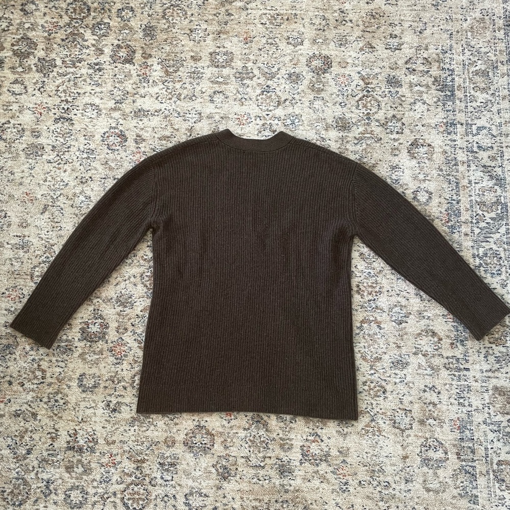 Quince Mongolian Cashmere Oversized Boyfriend Cardigan Sweater - Picture 4 of 8